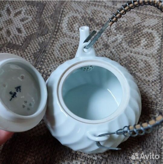 Чайник заварочный фарфоровый