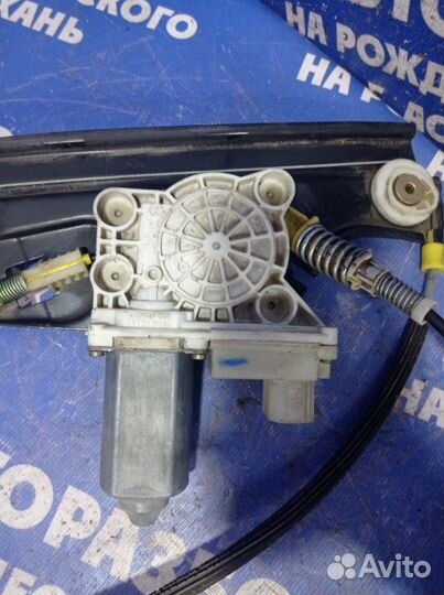 Передний левый стеклоподъемник Bmw E65 седан 2004