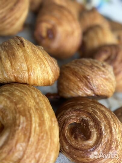 Круассаны, замороженные и готовые слоёные изделия