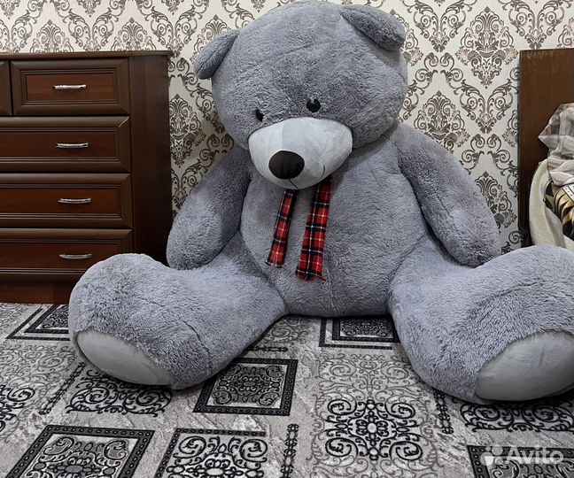 Большие плюшевые медведи