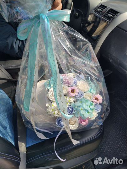 Букет на выписку из мыльных цветов