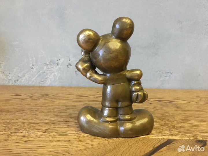 Коллекционная фигурка Микки Маус из металла