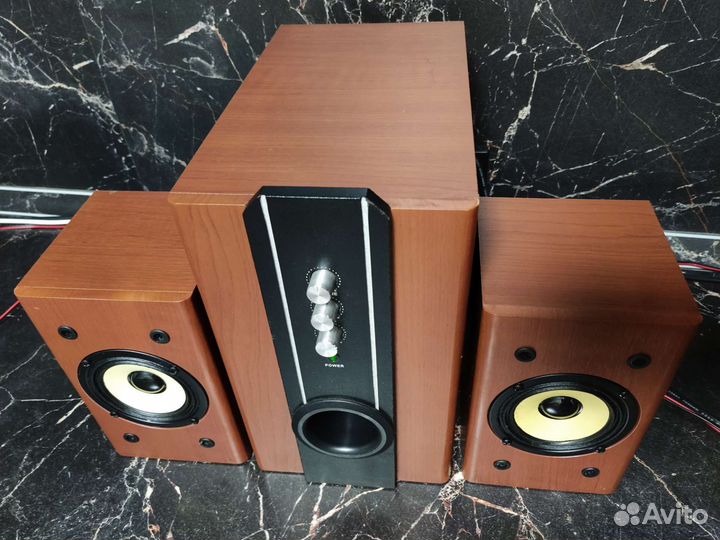 Музыкальный центр