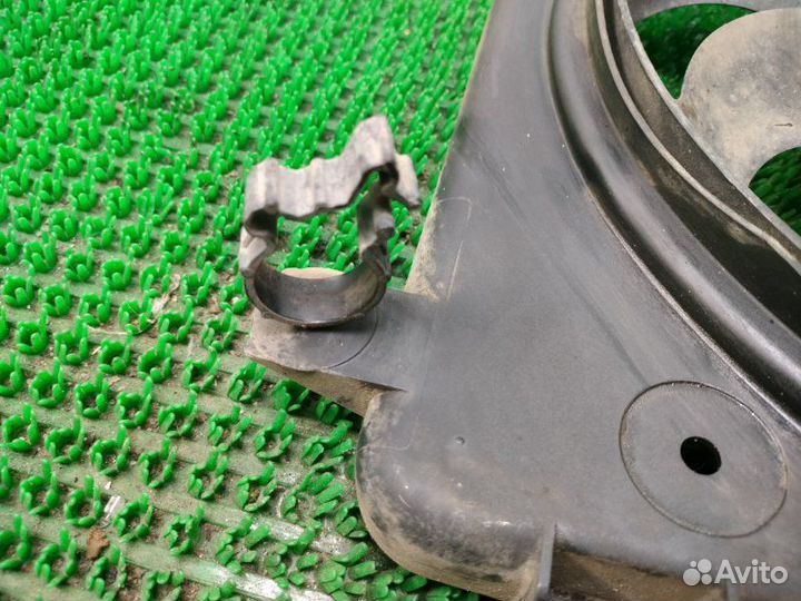 Вентилятор радиатора Opel Astra H Z13DTH 2008