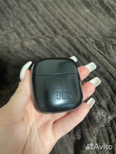 JBL tune220TWS наушники