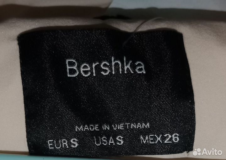 Куртка Bershka демисезонная размер S