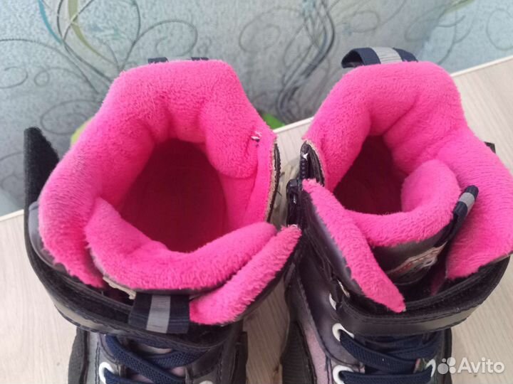 Кроссовки теплые на девочку