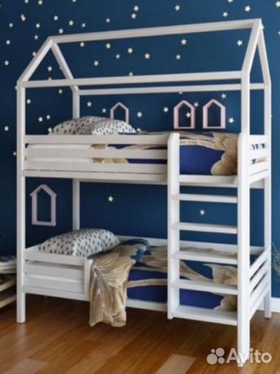 Кровать двухьярусная 