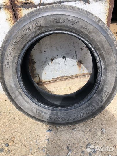 Bridgestone Dueler H/T 684II 275/60 R20 114H