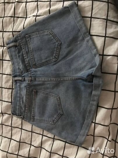 Джинсовые шорты на высокой талии