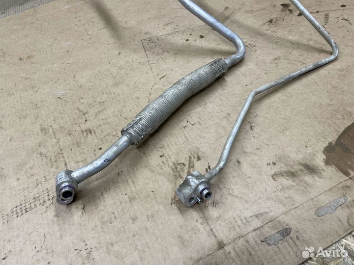 Трубка кондиционер длинная толстая тонкая Тигуан 1