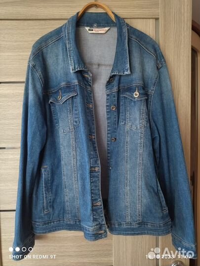 Джинсовая куртка