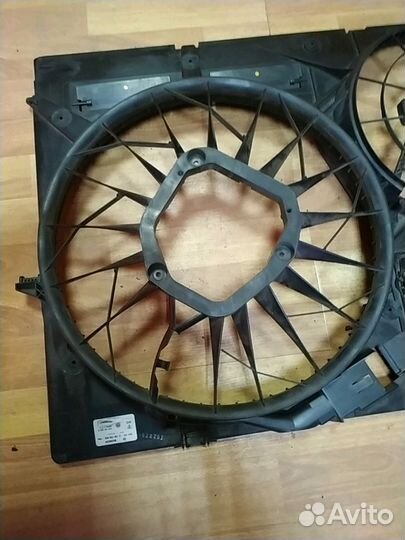 Кожух рамка вентилтора Audi Q7 Ауди ку7 Туарег