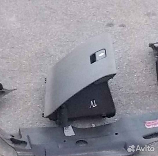 Toyota Corolla Verso 2005 Бардачок