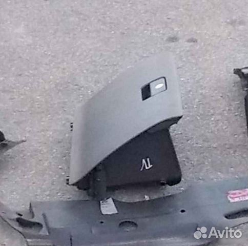 Toyota Corolla Verso 2005 Бардачок