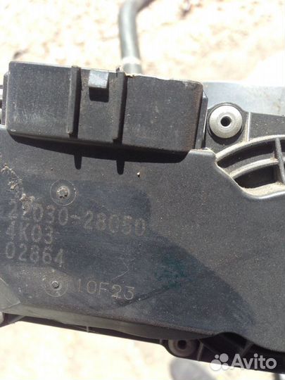 Дроссельная заслонка Toyota Avensis