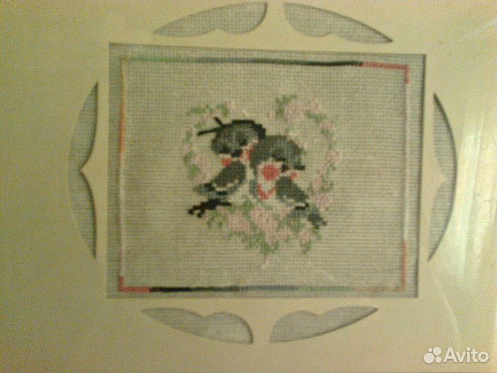 Картина вышита крестом