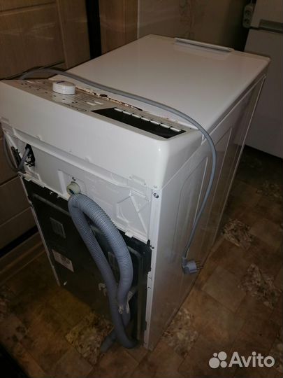 Стиральная машина с вертикальной загрузкой