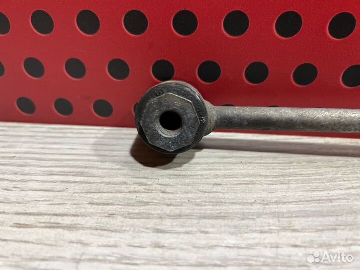 Стойка стабилизатора задняя Mercedes-Benz C-Class