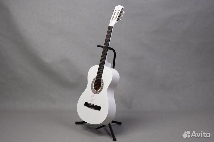 Гитара классическая 3/4 Belucci 3805WH