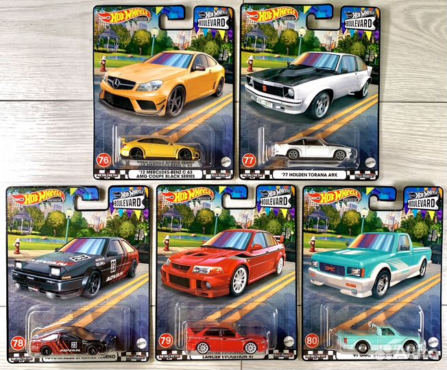 Hot Wheels Premium Boulevard 76-80