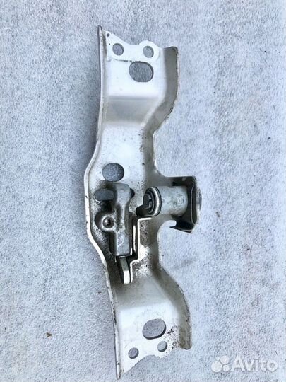 Honda cbr600rr 07-12 защелка заднего сидения