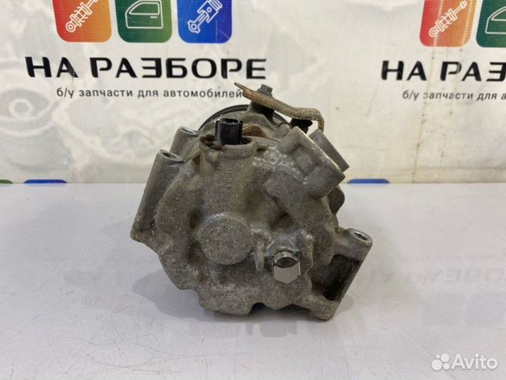 Компрессор кондиционера Toyota Rav4 XA40 2AR-FE
