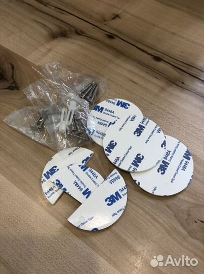 Магнитный стопор для двери черный