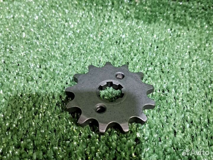 Ведущая звезда на мопед