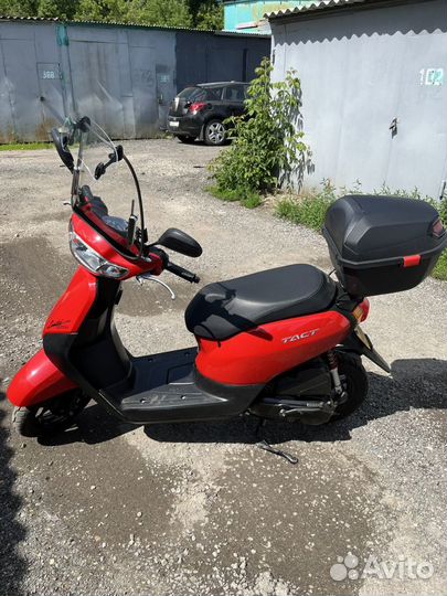 Скутер Honda tact af75