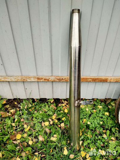 Дисковое колесо и глушитель