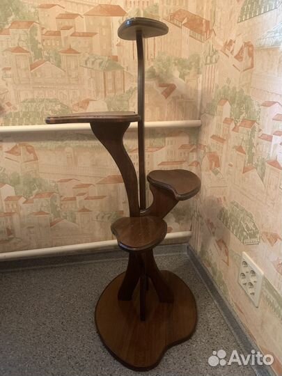 Подставка под цветы дерево