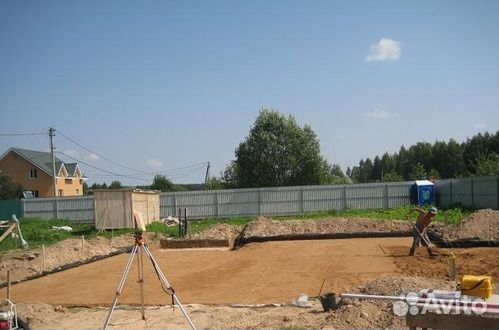 Экскаватор погрузчик, Трактор, Самосвал, Песок