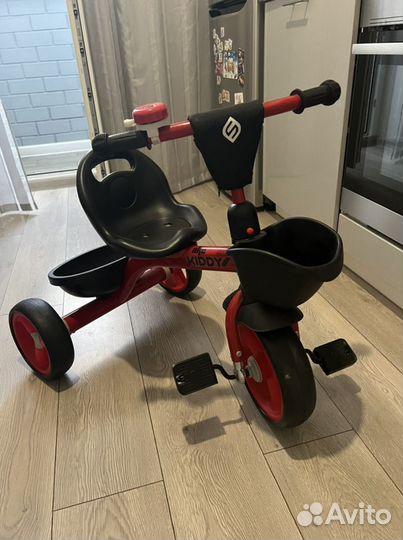 Трехколесный велосипед