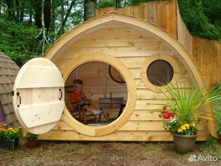 Детский игровой домик из дерева