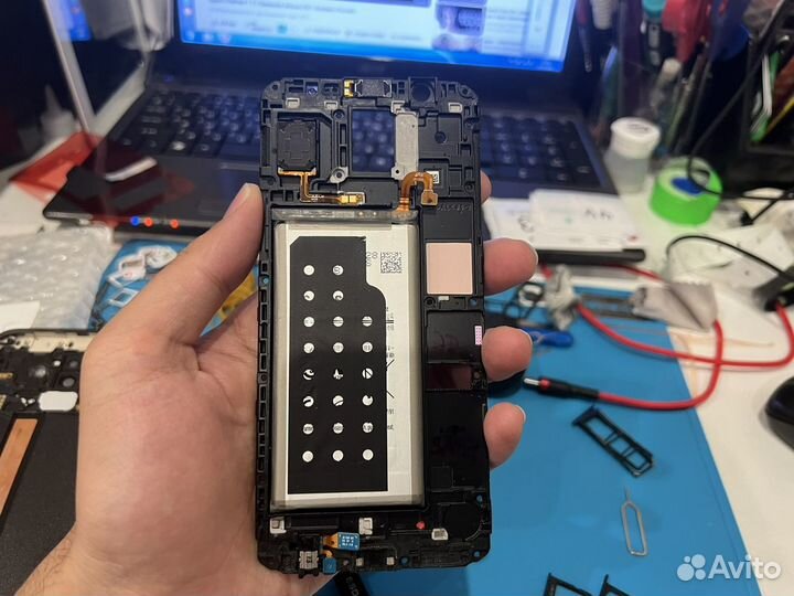 Samsung J8 2018 на запчасти
