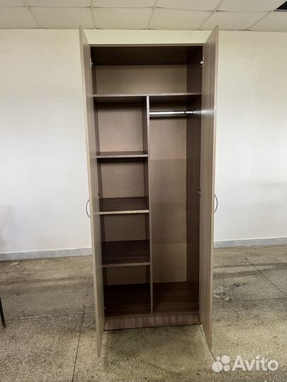 Шкаф распашной