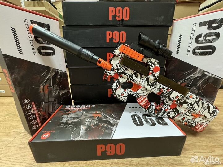 Мощный автомат P90 на орбизах