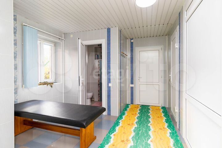 Дом 450 м² на участке 12 сот.