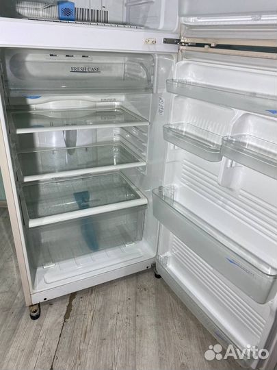 Холодильник Sharp