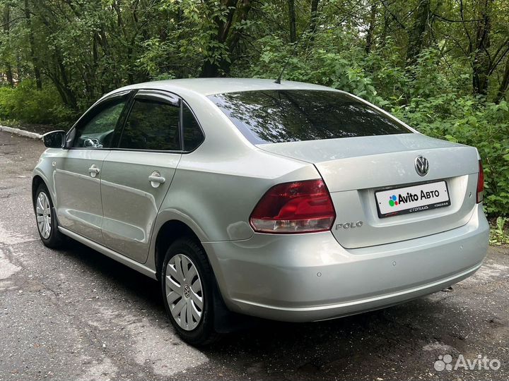 Volkswagen Polo 1.6 AT, 2011, 181 000 км