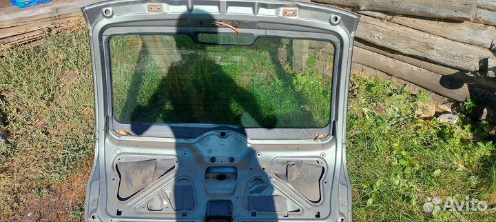 Продам дверь багажника Калина первое семейства