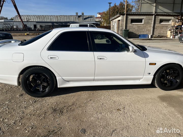 Nissan Skyline 2.5 AT, 1986, 200 600 км