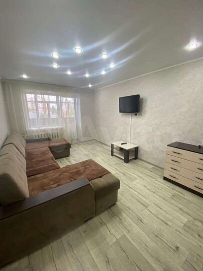 2-к. квартира, 59 м², 2/6 эт.