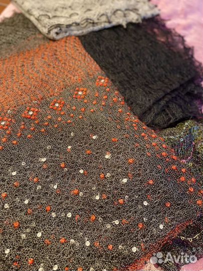 Пуховые платки, подарок