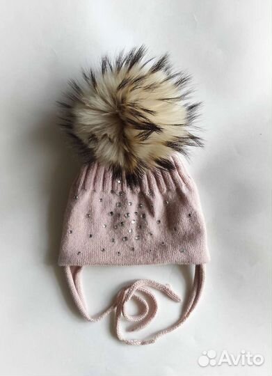 Шапка детская для девочки с меховым помпоном