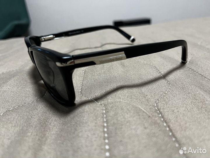 Солнцезащитные очки Mercedes Benz