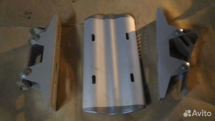 Кронштейн настенный для плоского телевизора