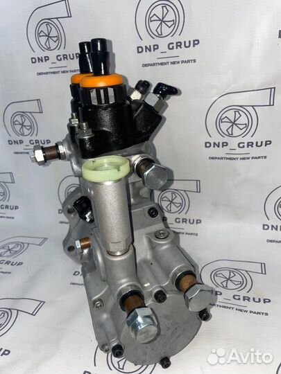 Топливный насос высокого давления Komatsu Komatsu