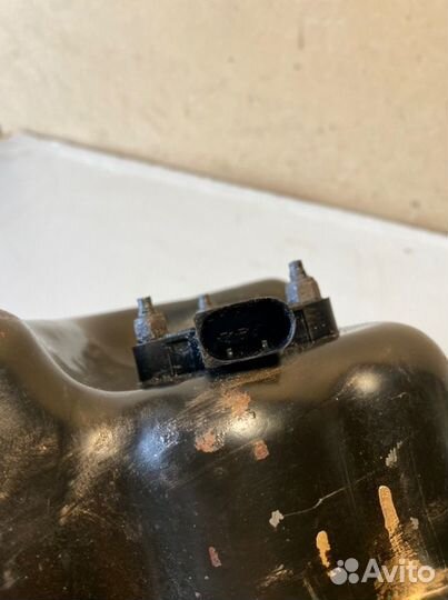 Датчик уровня масла Land Rover Discovery 4